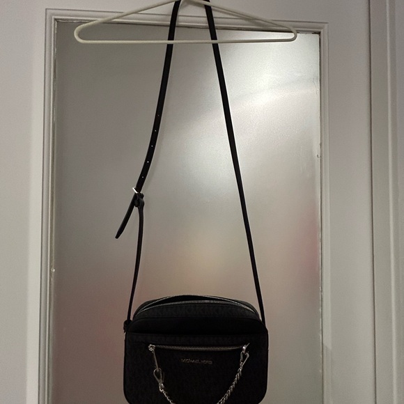 Michael Kors Crossbody Purse, Never Used, Brand New - Picture 3 of 5